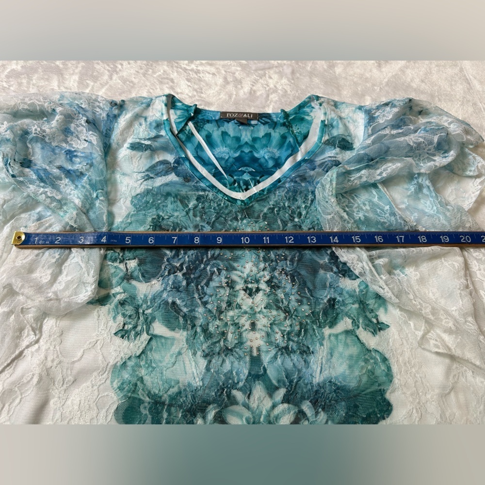 Roz & Ali Blue Floral Lace Blouse - Picture 9 of 9